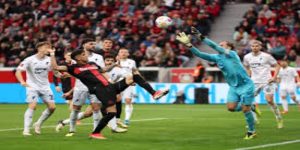 对手视角：门兴的战术智慧-爱体育