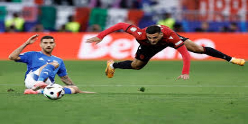 比赛回顾：关键时刻与争议判罚-爱体育