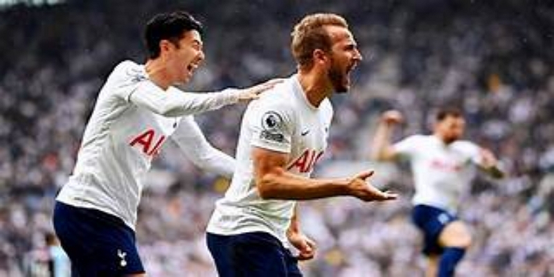 伯顿防守策略解析：稳固防线+高效反击-爱体育