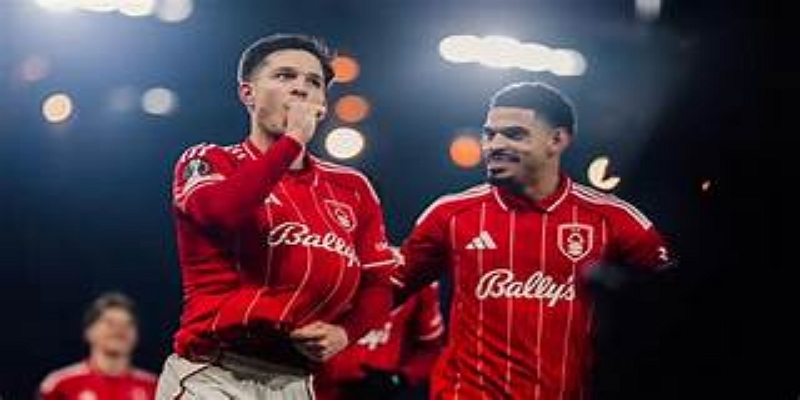 爱体育战术解析：米尔沃尔的欧洲首秀压力与费伦茨瓦罗斯主场优势-爱体育